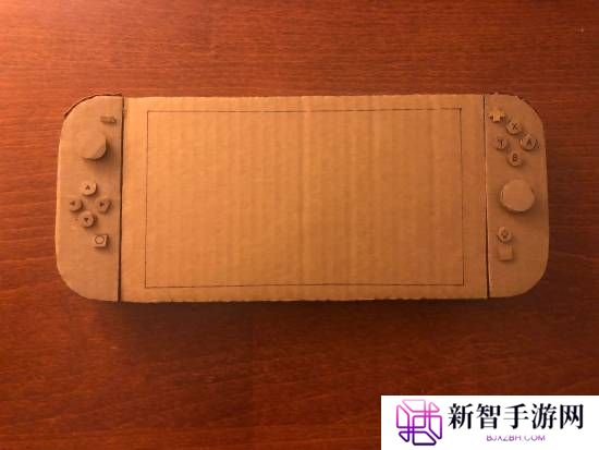 网友自制Switch 2原尺寸模型！细节还原 原来这么大